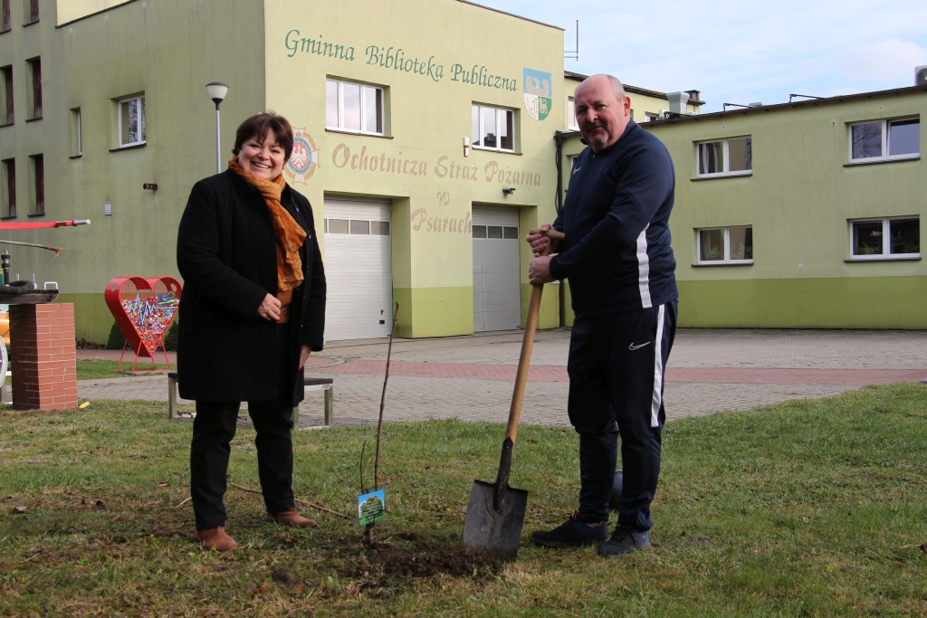 „Biblioteka pod Kasztanowcem”